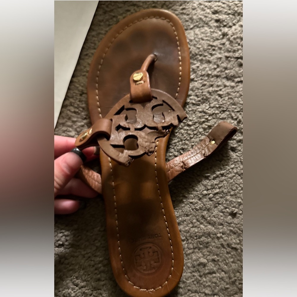 ISO Tory Burch miller left Sandal only size 8 vintage vachetta